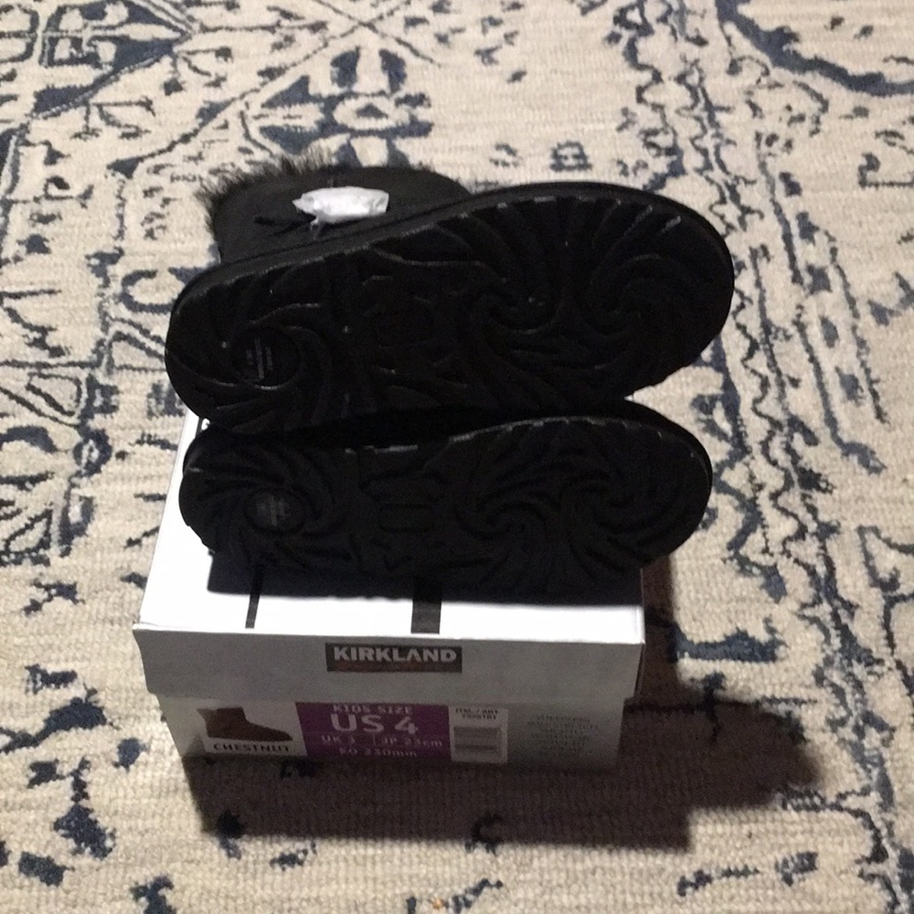 Shearling boot - Picture 4 of 4